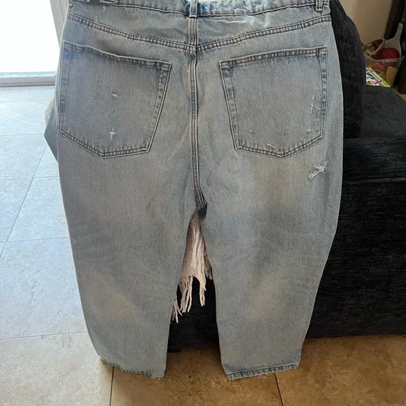 KBB by Kahlana Women's Light Blue Boyfriend 16 sold out online - Picture 5 of 5